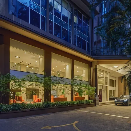 Royal Orchid Central Bangalore, MG Road Отели рядом с достопримечательностью «Парк Каббон»