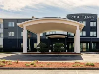Courtyard by Marriott Brunswick Hotels in Glynn County