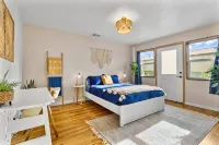 Cozy Coastal Bungalow in Crescent City - 3-Star