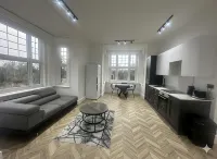 Dippen Hall Apartment - Minutes from London Gatwick