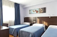Hostal Avenida Barajas - Pensions