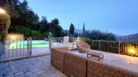 Hill Palace Villa, Private Pool, Sea View, Full Privacy, Easy Accessible by Car - Villas