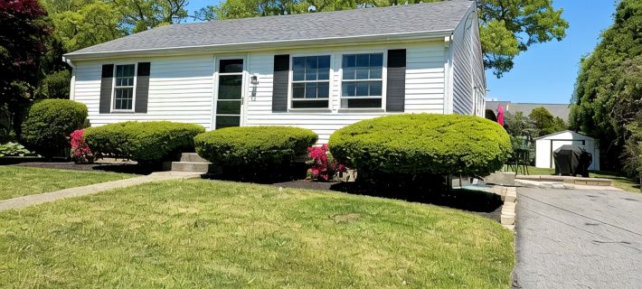 Make this charming, modern retreat your home away from home!! Hotels in Wareham