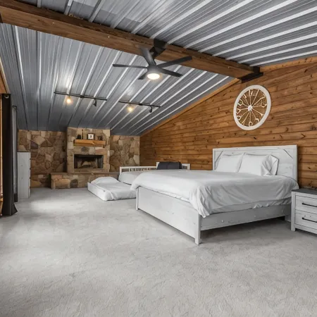 Waterfront @ Tiger Creek Retreat Sleeps 16