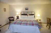 Huge Reunion House Near Oglebay Park, Pet-Friendly - 3-Star