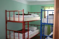 Hostel Flores - Nhà nghỉ
