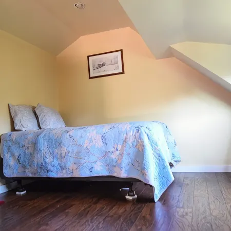 Perfect Location, Comfortable & Convenient for a long-term stay w/two bedrooms