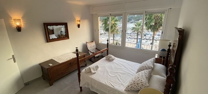 Spacious apartment with large terrace and summer kitchen Hotels in Sóller