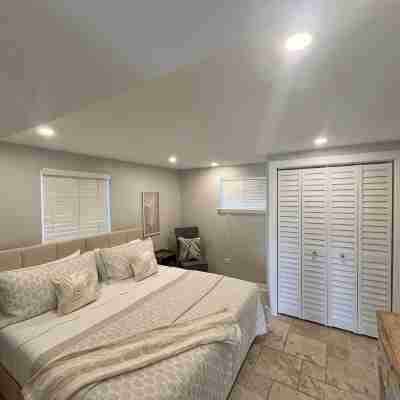 Capt Craig's 2 Bedroom/1 bath  Apartment in Tavernier, Florida Keys Rooms
