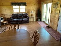 Cozy Newly Built Cabin with Scenic Views - Chalets