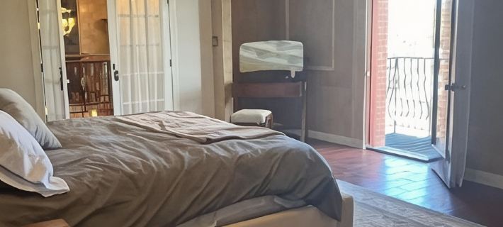 Two master suites in historic downtown Hotels in Page County