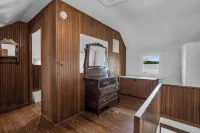 Waterfront lake cottage on gorgeous Clark Lake in Jackson! 4 bedrooms, sleeps 10 - 3성급