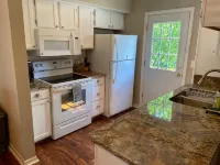Downtown3BR/2.5BA Townhouse-RoofBalcony-Park 2Cars - Kylpyammeita