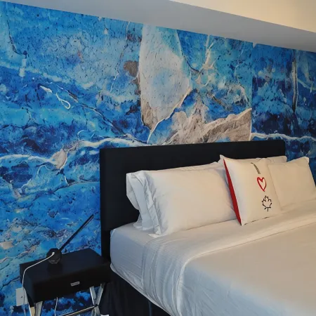 Upscale Modern Apartment in the Heart of Whistler