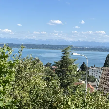 Large apartment. 3 bedrooms, Alpes Rez, Neuchatel