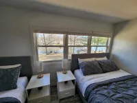 Lake Front, Family fun- Sleeps 8, Newly modern remodeled 3bed/2bath private dock - 3-Star
