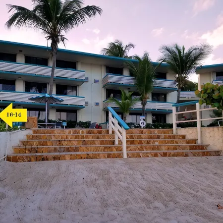 Playa Linda - St. Thomas Oceanfront Studio Condo at Pool & Bolongo Beach, USVI