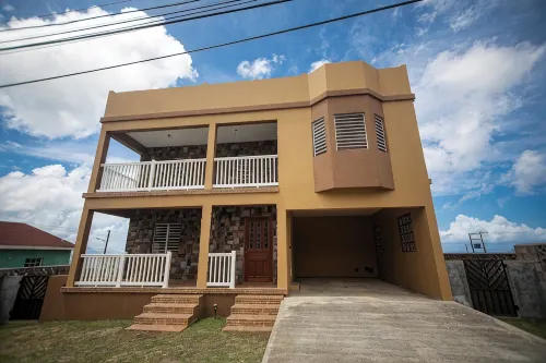Modern Comfort: Private 1BR In Basseterre - Wifi