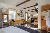 The Herwood Inn - 4-Star