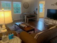 Cozy Apartment Located in Downtown Laurel Hotels in Laurel