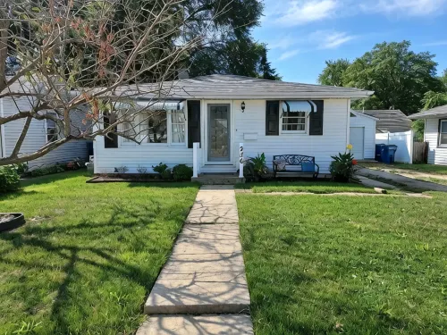 Beautiful Bourbonnais Rental - Wi-Fi