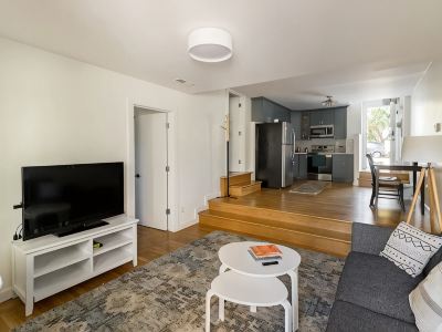 Remodeled 1BR Garden Apt in a perfect location