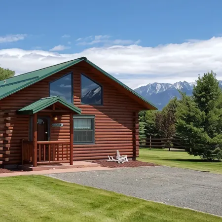 The Trout House- An Authentic Montana Cabin, Perfect for Yellowstone Adventures!