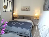 Sea View 2-5 Persons "JACUZZI and Private Sauna Als Chargeable Option - 2-Sterne