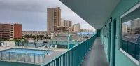 Beachside Resort Hotel - Strand