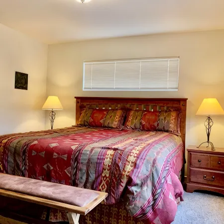 Quiet & Spacious Rim Village Townhome, Views, 2 King Beds, Community Pool/Spa
