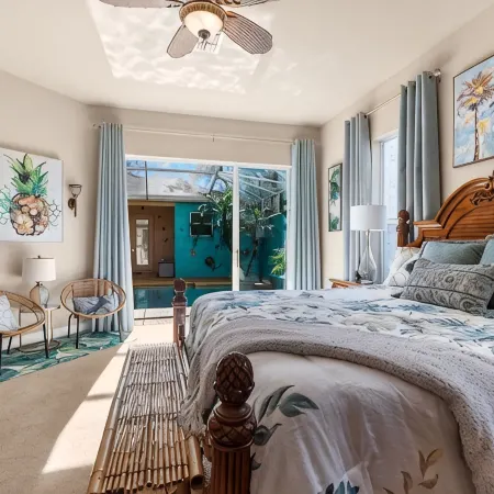 Private Cabana home. Heated pool. 3400 sq ft of luxury! Kids and pets welcome.