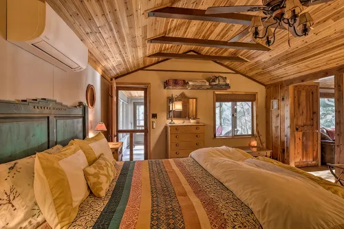 Relax with Peaceful River Views and Wildlife Sightings. A Perfect Retreat. - 4-Star