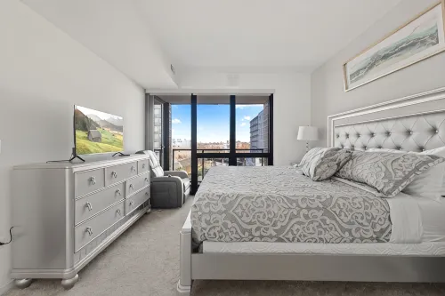"Faith of Evanston" 180°view, 2BDR +2Bath Urban luxury - 4 stjerner