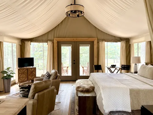 Pinehaven Luxury Glamping - Chalets