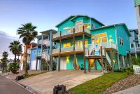 Ocean Views from Two Decks + Beach Boardwalk Across the Street + Heated Pool - 4つ星