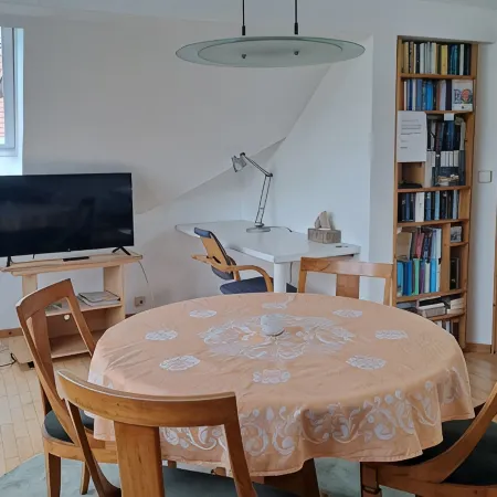 Dachgeschosswohnung Lichterfelde Отели рядом с достопримечательностью «Лихтерфельде»