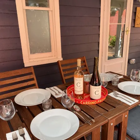Historic Downtown Garden Oasis with Private Patio