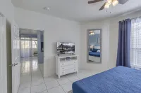 Cozy Ground Floor Near Beach & Downtown w/ Parking & Heated Pool•Pet Friendly - 3 stjerner