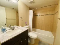 Beautiful And Updated 1 Bedroom Condo In DTC W/ VIEWS! - キッチン