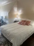 Private Top Floor in Historic Home -  Ferienwohnungen