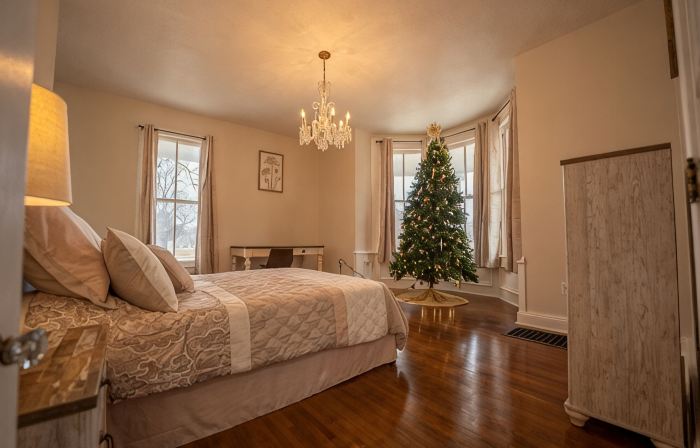 NEW! LUXURY AWAITS! Four BR's -  3 with their own Private Bath PLUS Bonus room.