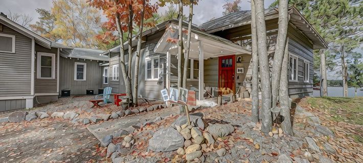 WOW Huge Catfish Lake Home 13br 5ba, Sleeps 26, Eag River Chain/weddings/events Hotels in Vilas County