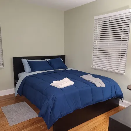Adorable 3 bedroom with large backyard great for family fun