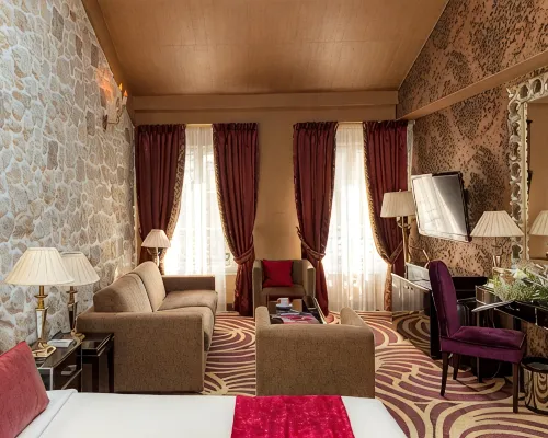Hotel du Beaumont Hotels near 9th arr.