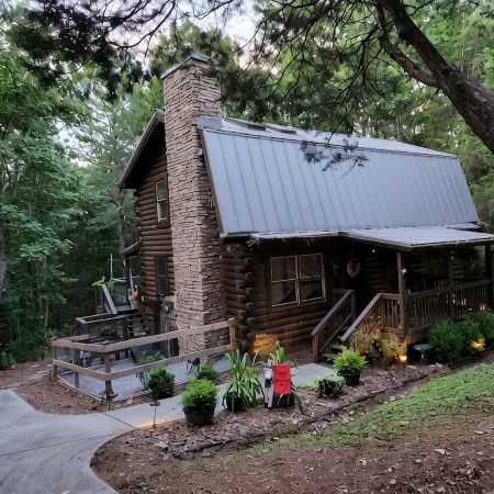 Travelers Rest Cabin