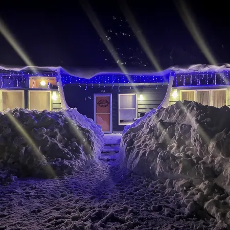 Ski-On Ski-Off at Pico MtnPremier Slopeside House Rental. Dog Friendly!!!