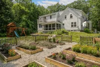 Family friendly home in heart of Cape Porpoise - balcony