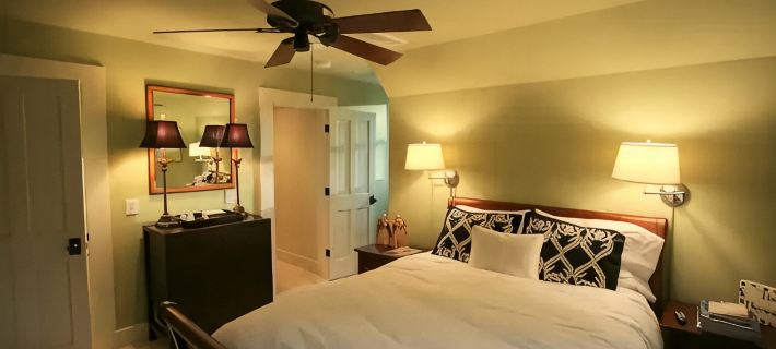 Boundary Street Getaway in Old Town Bluffton! Hotels in Bluffton