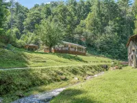 Charming Mtn Cabin, Hot Tub+Fire Pit, Private, WiFi, Grill, Near Green Mtn Area! - Alojamientos