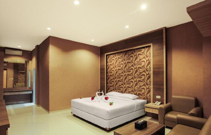 Alvina Hotel